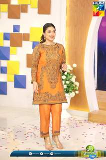 Sanam Jung feet photo 10