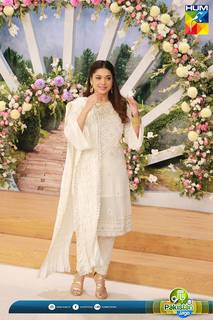 Sanam Jung feet photo 20