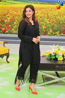 Sanam Jung feet photo 15
