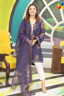 Sanam Jung feet photo 3