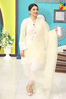 Sanam Jung feet photo 18