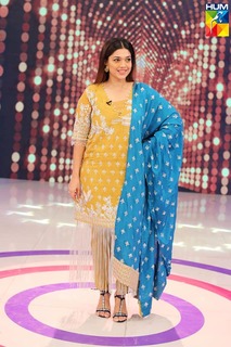 Sanam Jung feet photo 9