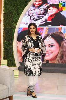 Sanam Jung feet photo 14
