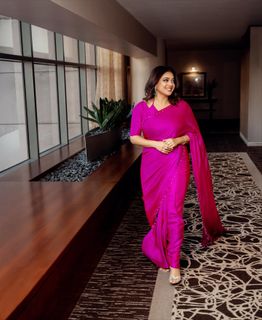 Sanam Jung feet photo 7