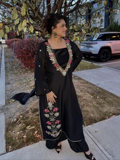 Sanam Jung feet photo 4