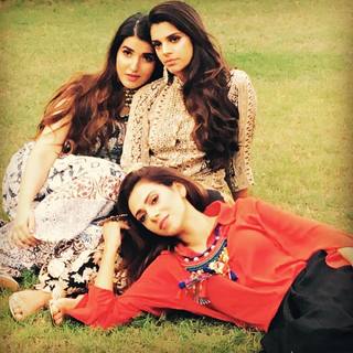 Sanam Saeed feet photo 7