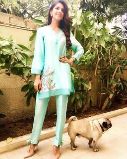 Sanam Saeed feet photo 20