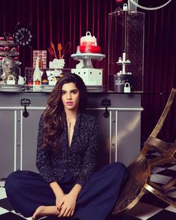 Sanam Saeed feet photo 19