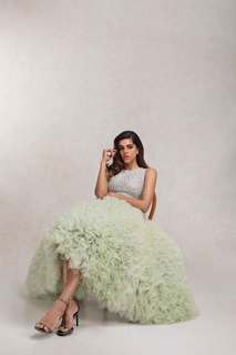 Sanam Saeed feet photo 15