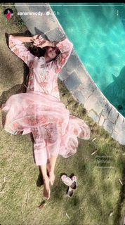 Sanam Saeed feet photo 5