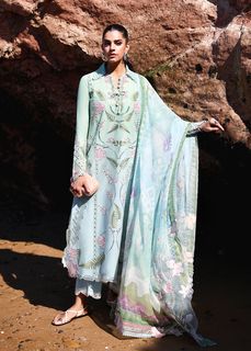 Sanam Saeed feet photo 3