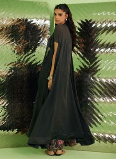 Sanam Saeed feet photo 15