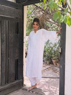 Sanam Saeed feet photo 7