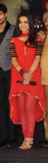 Sanaya Irani feet photo thumbnail