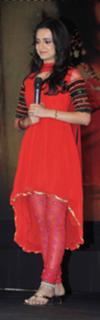 Sanaya Irani feet photo thumbnail