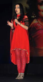 Sanaya Irani feet photo thumbnail