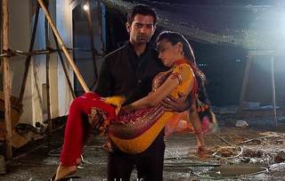 Sanaya Irani feet photo thumbnail