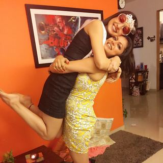Sanaya Irani feet photo thumbnail