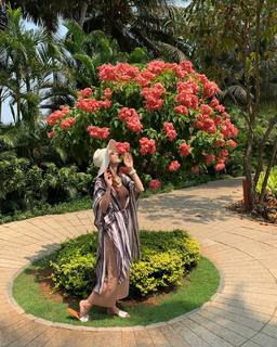 Sanaya Irani feet photo thumbnail
