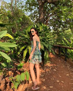 Sanaya Irani feet photo thumbnail