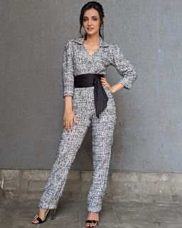 Sanaya Irani feet photo thumbnail