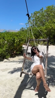 Sanaya Irani feet photo thumbnail