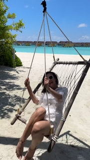 Sanaya Irani feet photo thumbnail