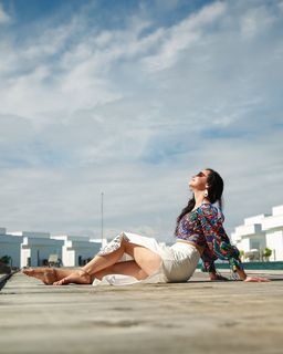 Sanaya Irani feet photo thumbnail