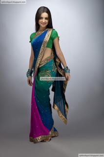 Sanaya Irani feet photo thumbnail