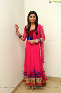 Sanchita Shetty feet photo 12