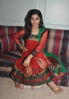 Sanchita Shetty feet photo 9