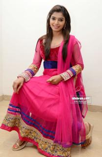 Sanchita Shetty feet photo 6