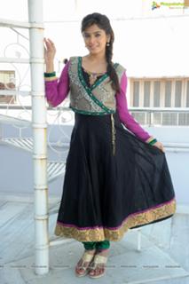 Sanchita Shetty feet photo 5