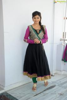 Sanchita Shetty feet photo 2