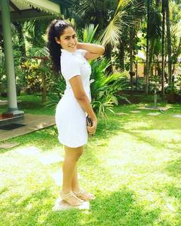 Sandani Fernando feet photo 2