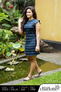 Sandani Fernando feet photo 17