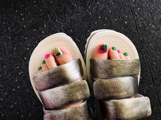Sandara Park feet photo 19