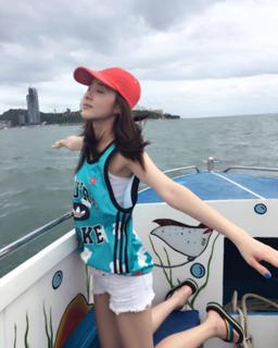 Sandara Park feet photo 17