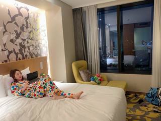 Sandara Park feet photo 3