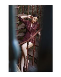 Sandeepa Dhar feet photo thumbnail