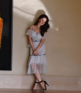 Sandeepa Dhar feet photo thumbnail