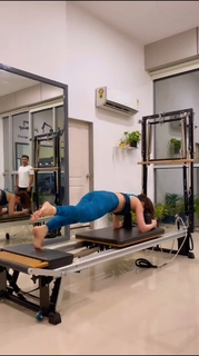 Sandeepa Dhar feet photo thumbnail