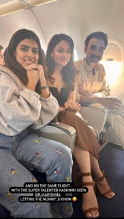 Sandeepa Dhar feet photo thumbnail