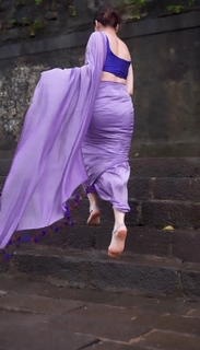 Sandeepa Dhar feet photo thumbnail