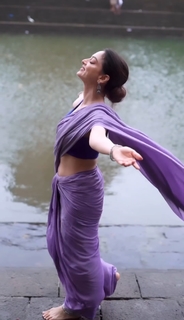 Sandeepa Dhar feet photo thumbnail