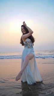Sandeepa Dhar feet photo thumbnail