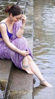 Sandeepa Dhar feet photo thumbnail