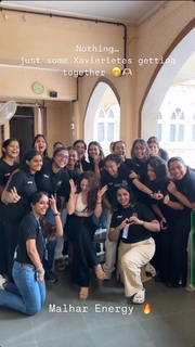 Sandeepa Dhar feet photo thumbnail