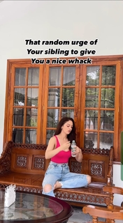 Sandeepa Dhar feet photo thumbnail