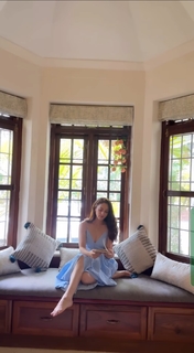 Sandeepa Dhar feet photo thumbnail